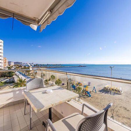The Beachfront Apartment Durrës Exterior foto