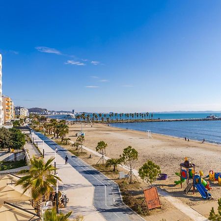 The Beachfront Apartment Durrës Exterior foto